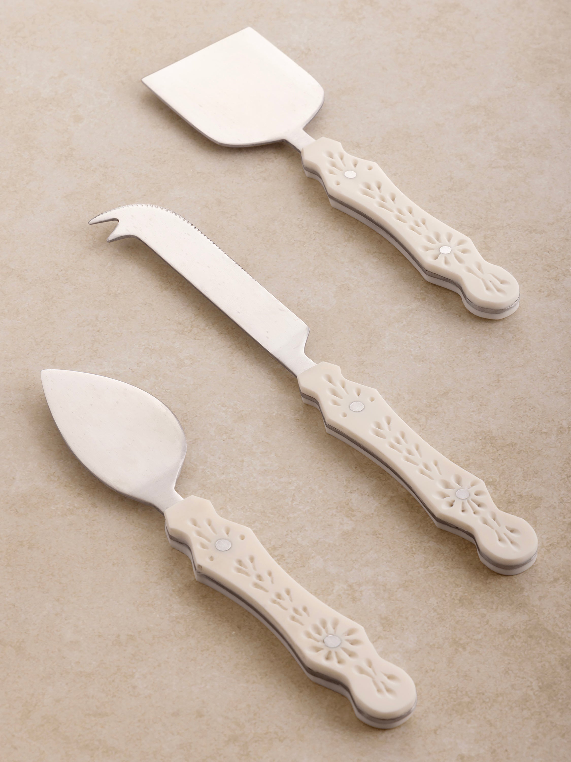 3-Piece Cheese Knife Set – Decorative Resin Handles with Durable Stainless Steel Blades