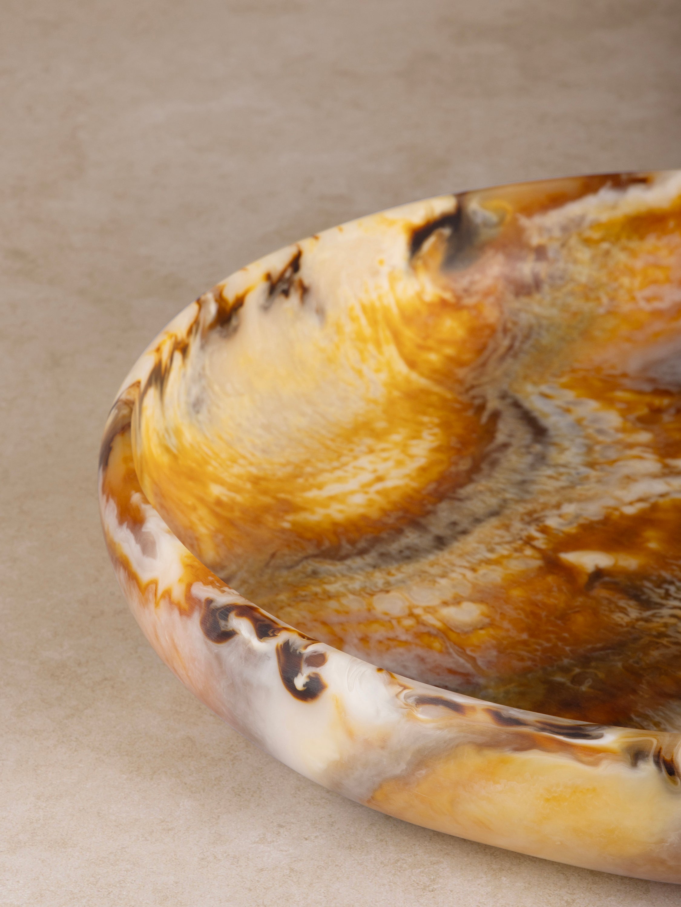 Modern Decorative Resin Bowl – Perfect for Vanity, Entryway, or Coffee Table Styling