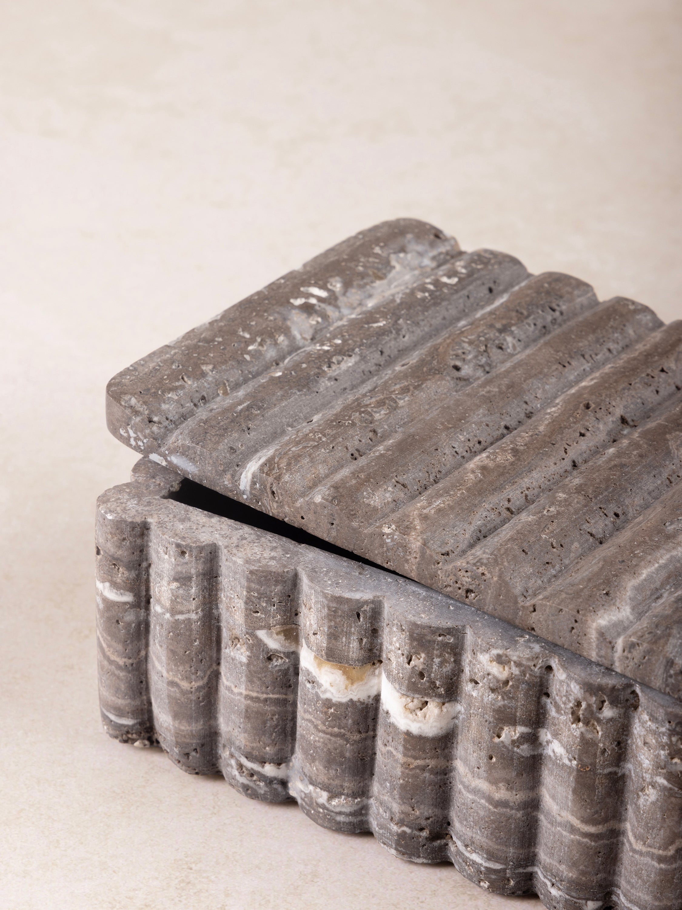 Ribbed Gray Travertine Marble Box – Timeless Accent for Home Décor