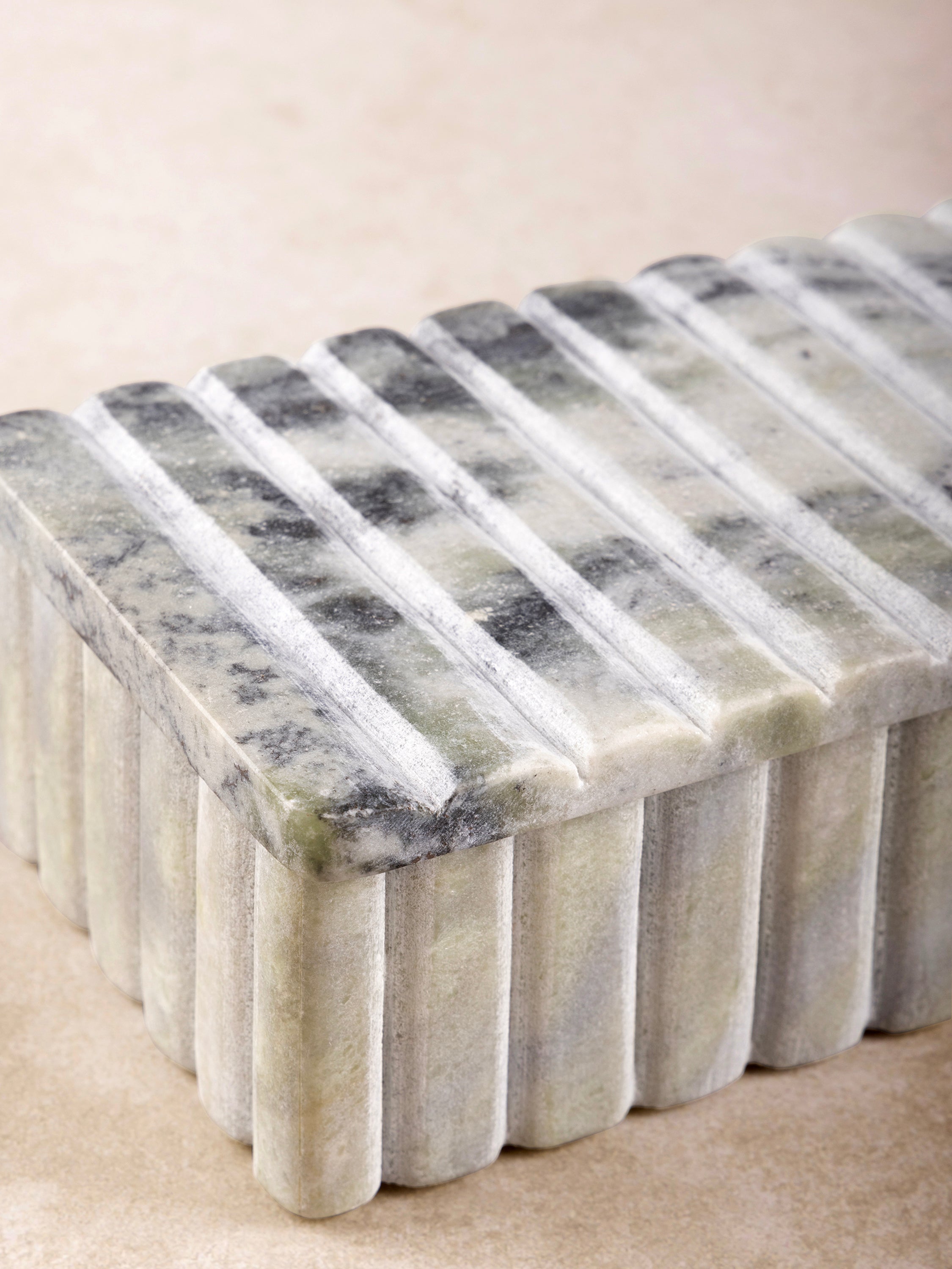 Green onyx marble Cuba box with grey veining detail