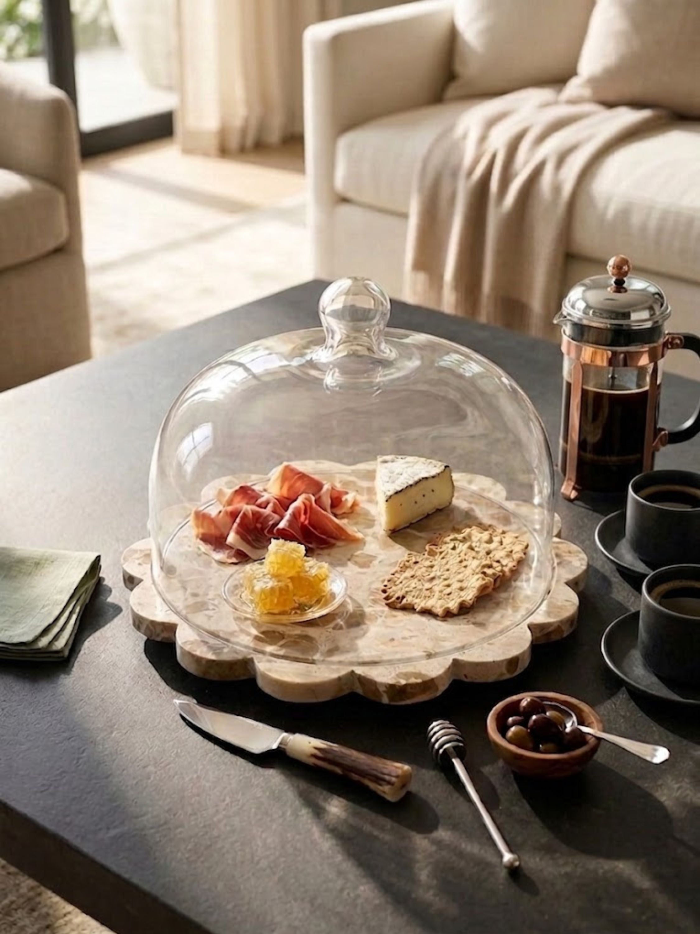 Viola Onyx Cloche Board