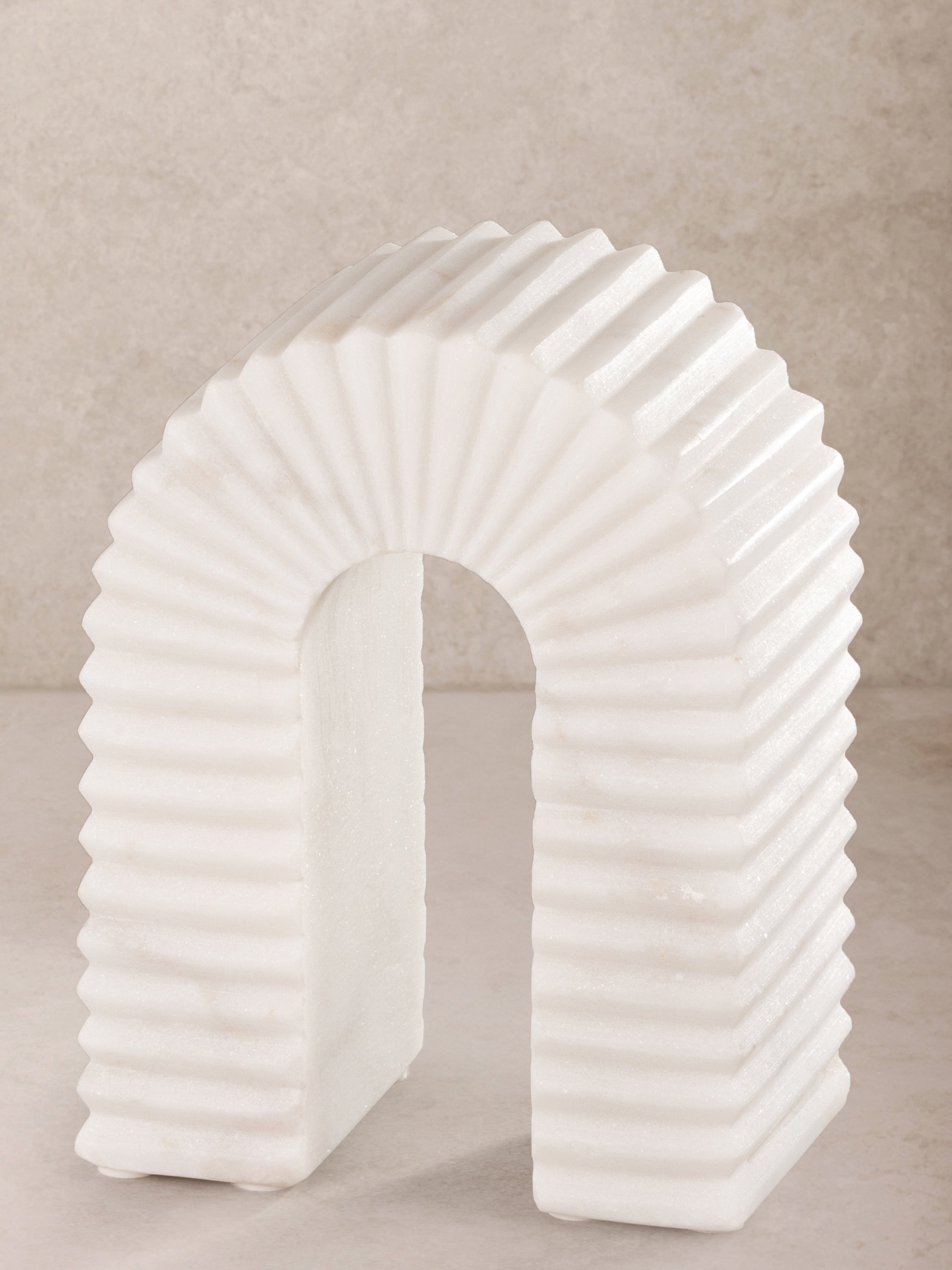 Hanover ribbed white marble decorative object
