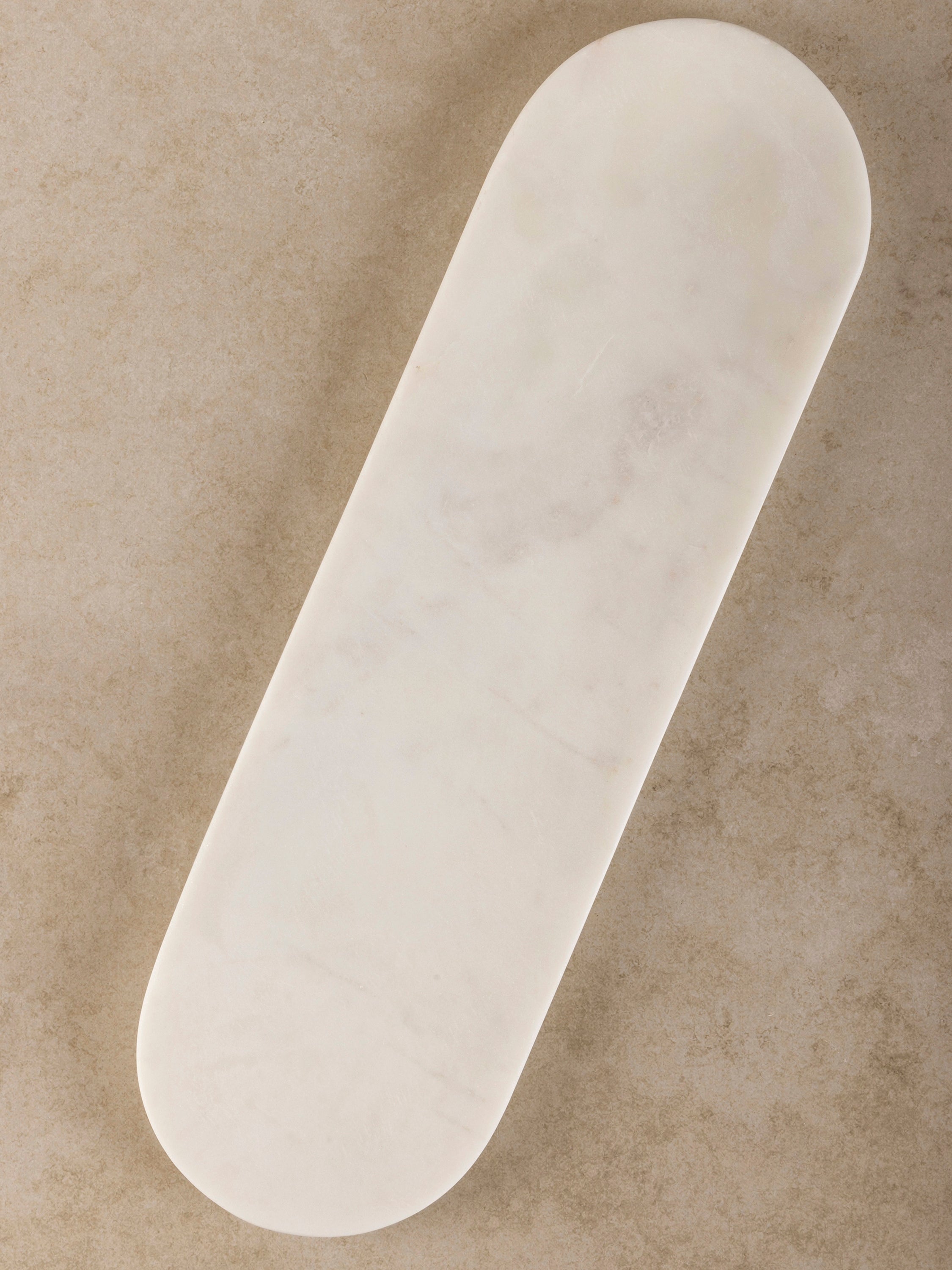 Suzushi white marble serving platter with scalloped edges top view
