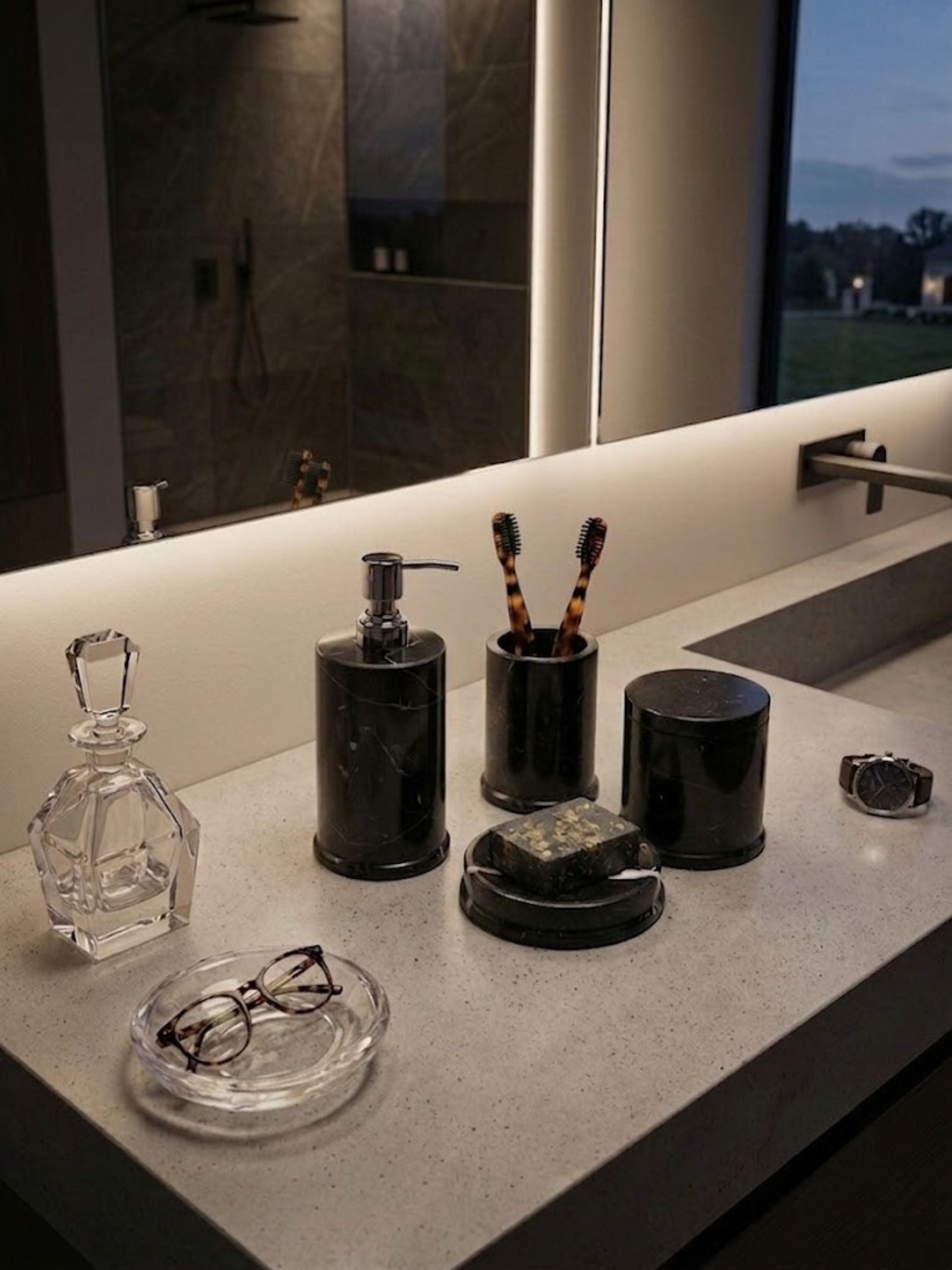 Marquina Marble Bath Set