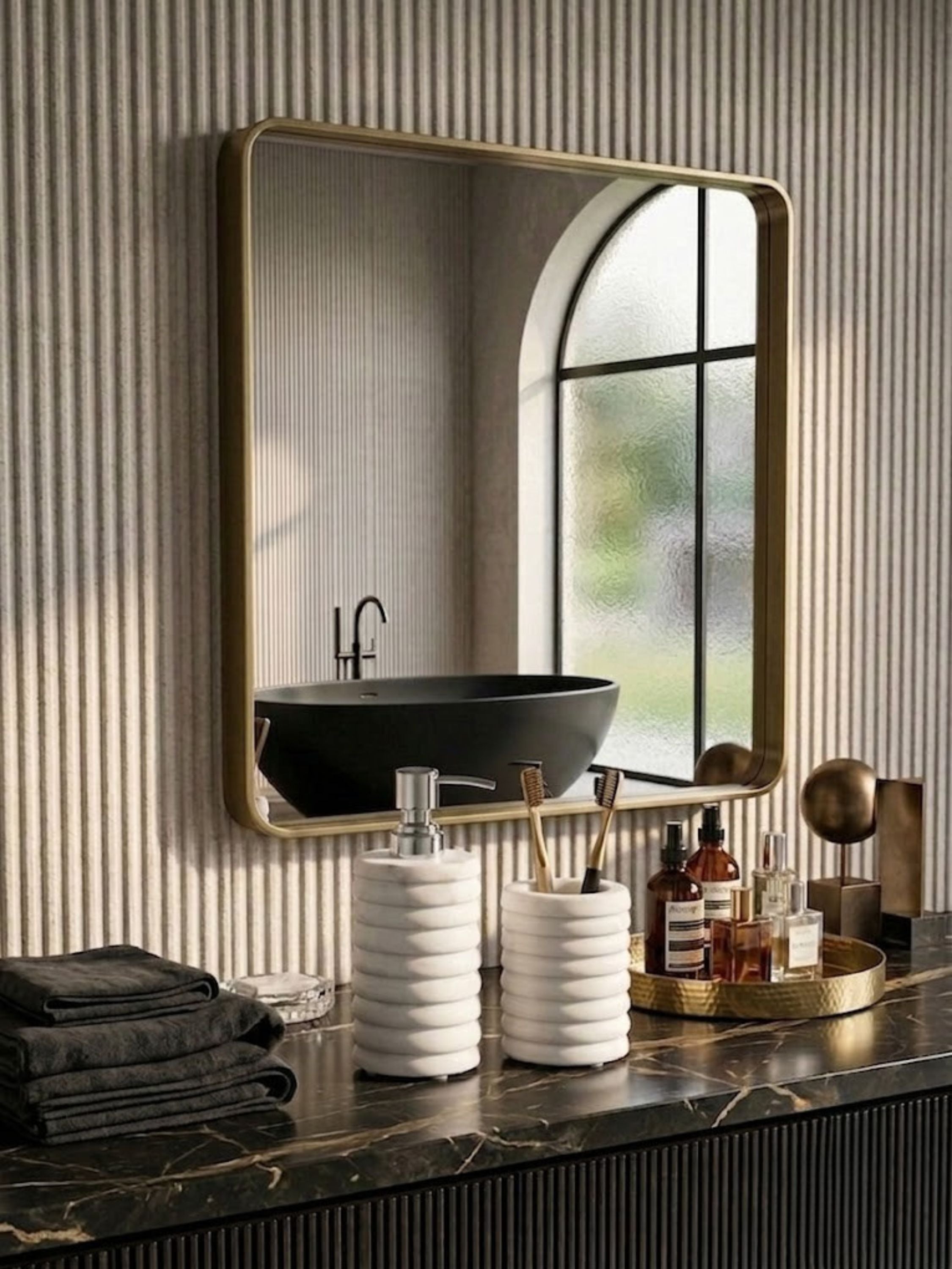 Raavi Marble Bath Set