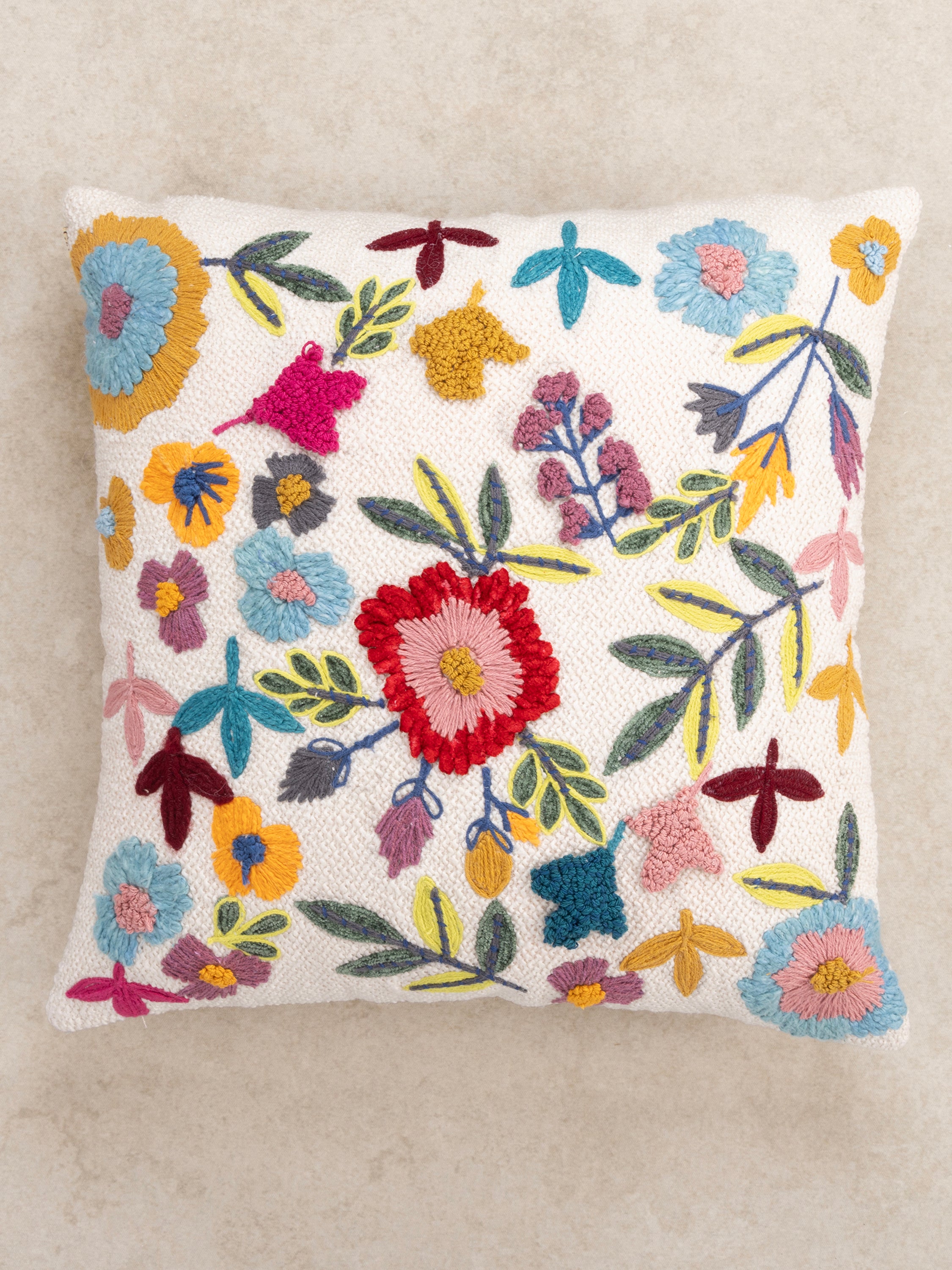 Lisbon Pillow – fabric Textiles with handcrafted, close-up detail