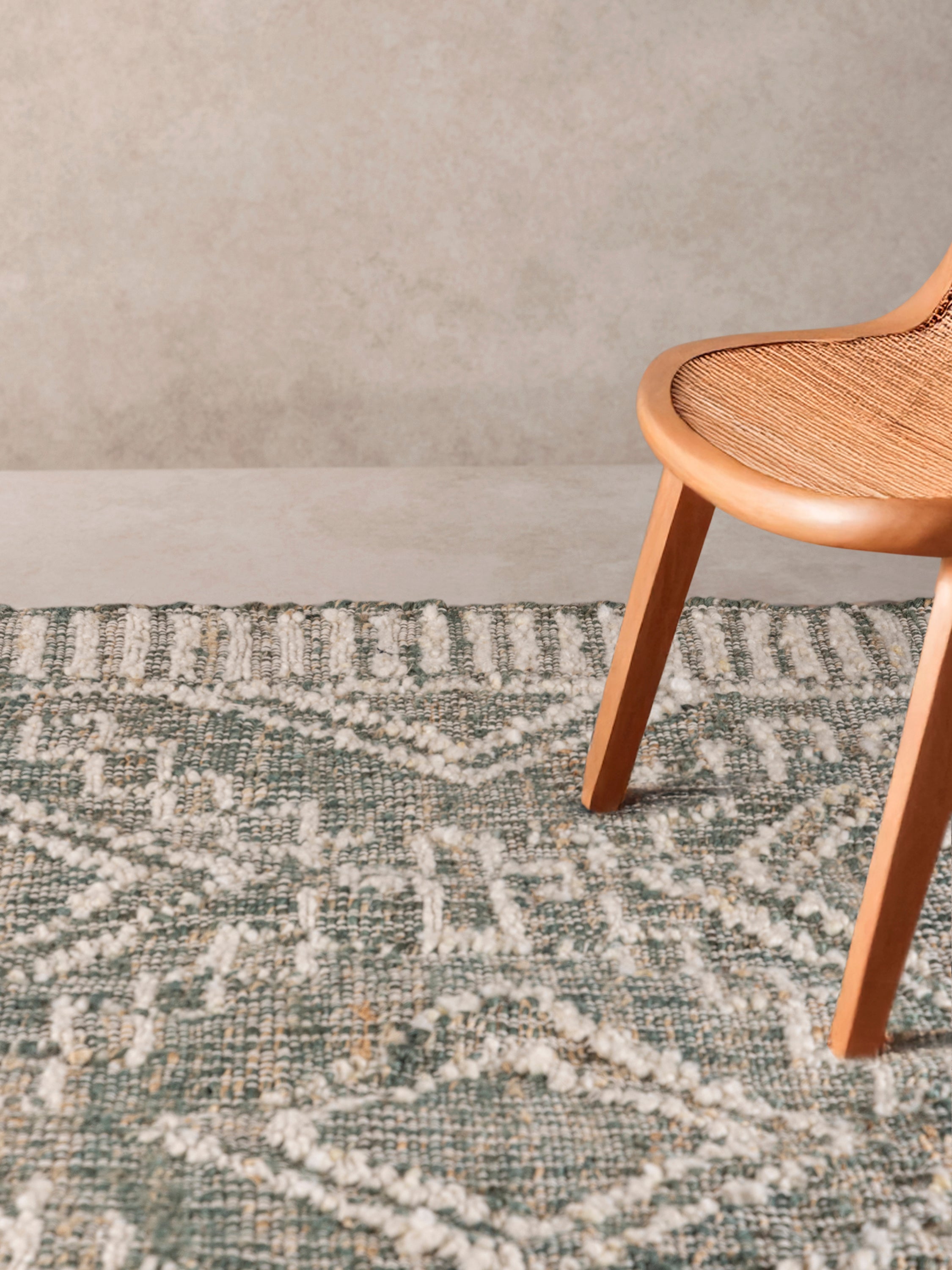 Muted green beige flat-weave area rug 5′×8′ — refined texture for living room