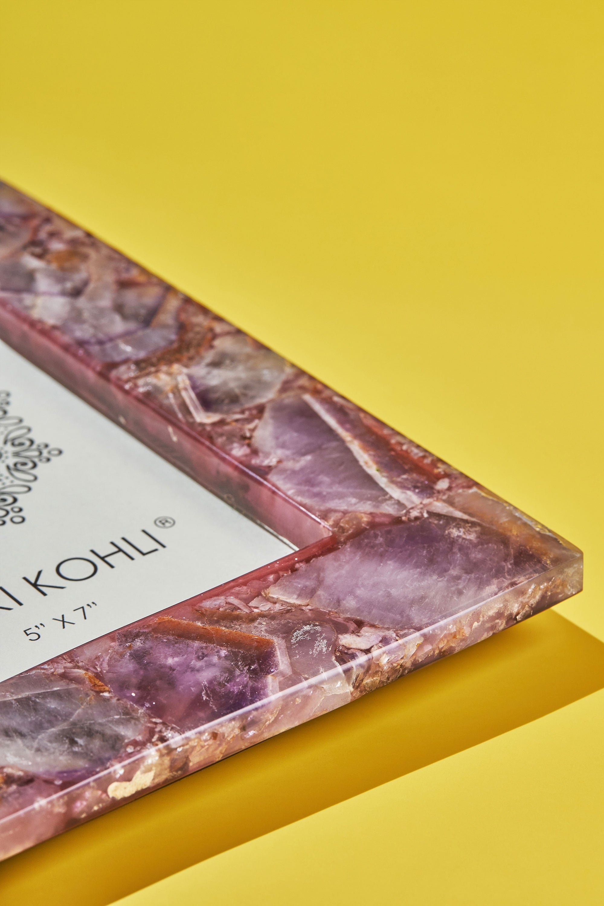 Genuine Amethyst Crystal Picture Frame – Unique and Stylish Display
A beautifully crafted amethyst photo frame with a gemstone mosaic design, ideal for showcasing your cherished memories in a sophisticated way