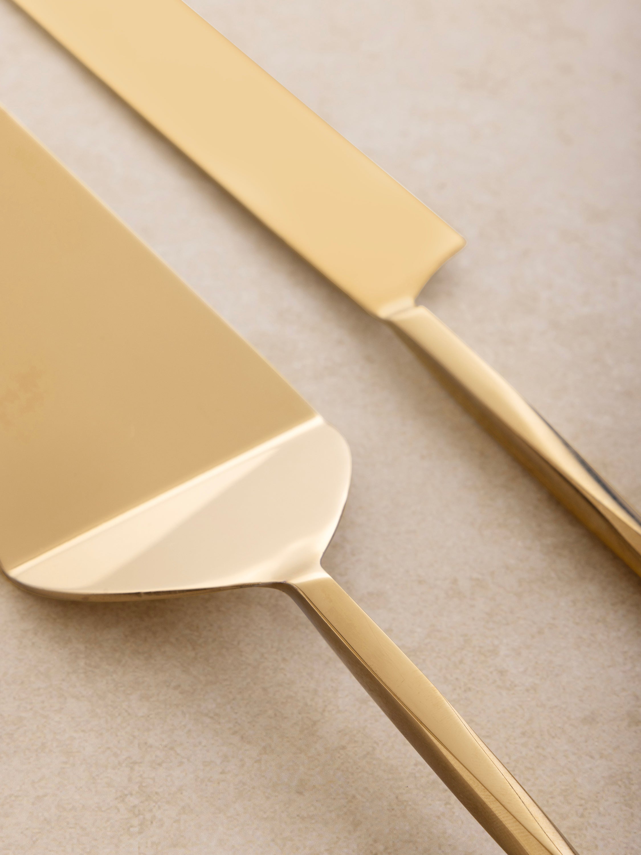 Premium Gold Cake Serving Set – Chic Stainless Steel Utensils for Desserts
