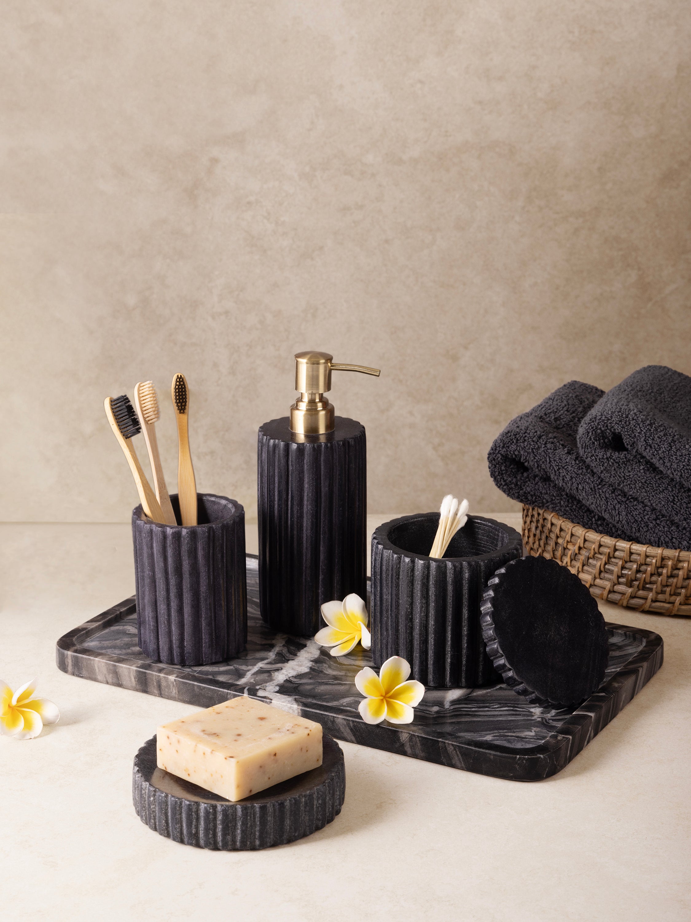 Premium Black Marble Bath Set – Elegant and Durable Bathroom Essentials
A beautifully crafted black marble accessories set with a contemporary ribbed design, perfect for organizing and styling any bathroom with sophistication
