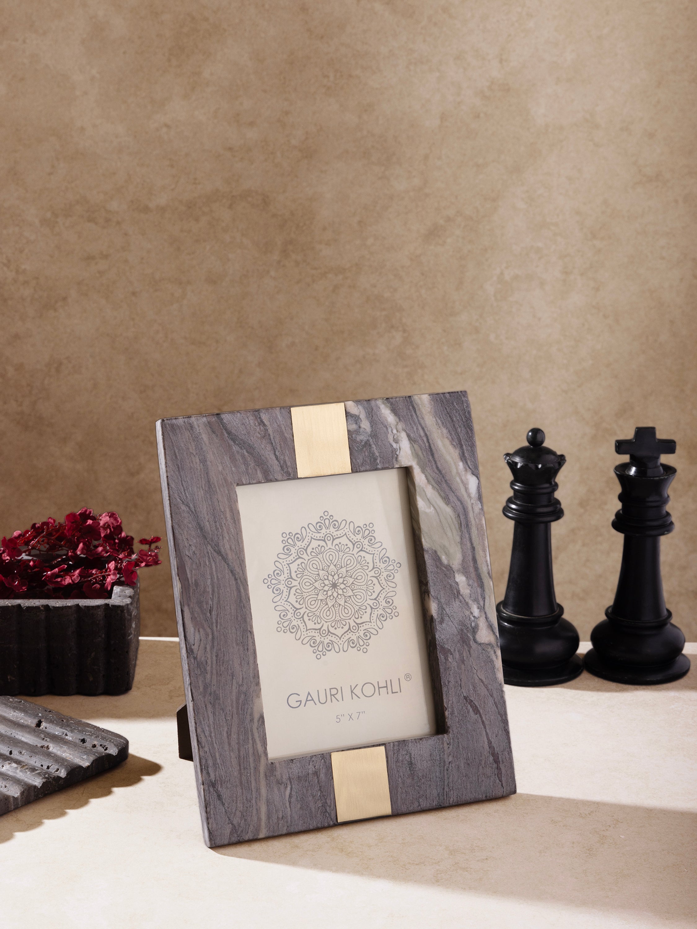Handcrafted Brown Onyx Stone Photo Frame – Unique Home & Office Decor