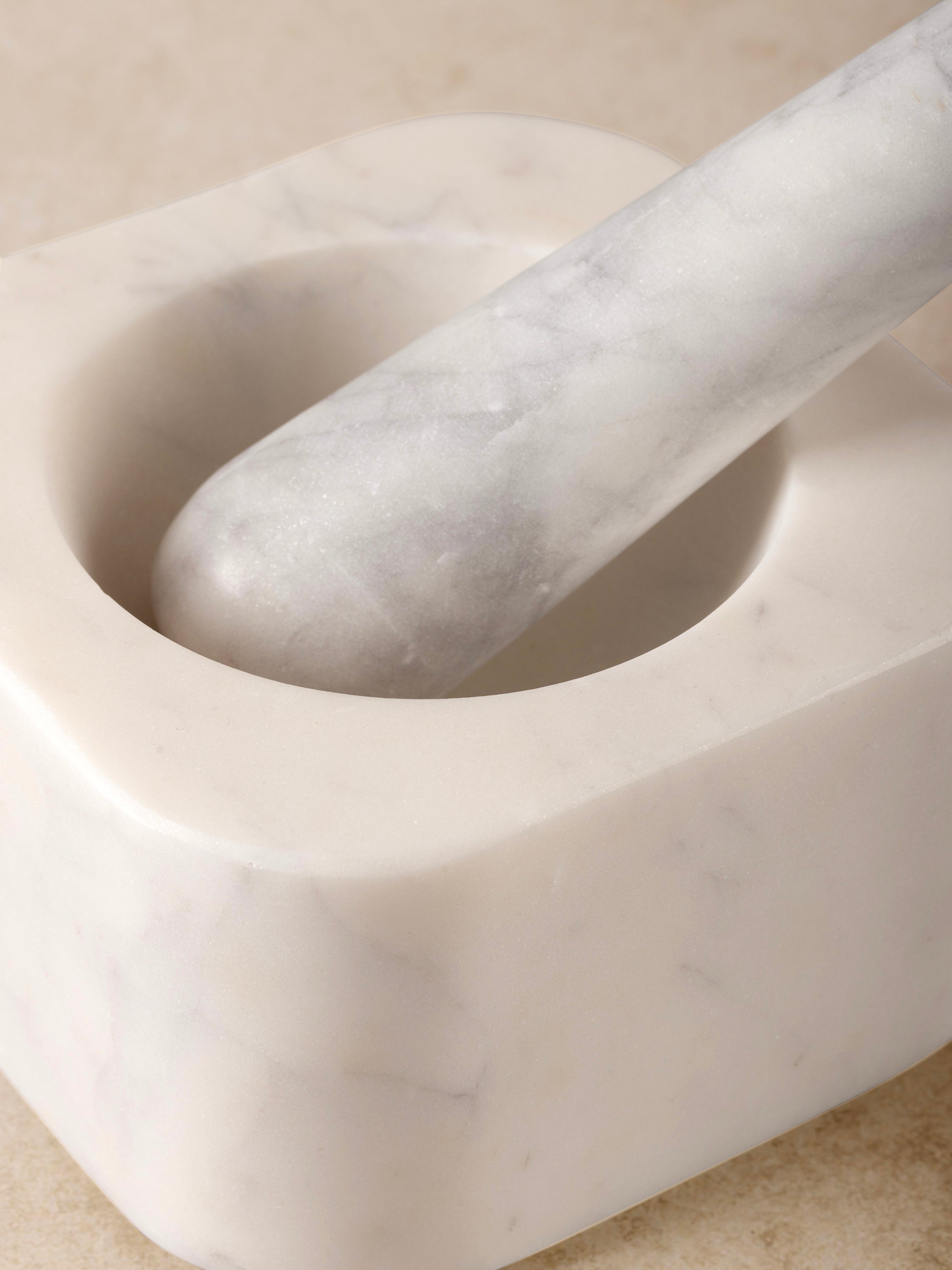 Luxury Square Marble Mortar and Pestle Set – A stylish and practical addition to any kitchen, perfect for grinding fresh ingredients with precision