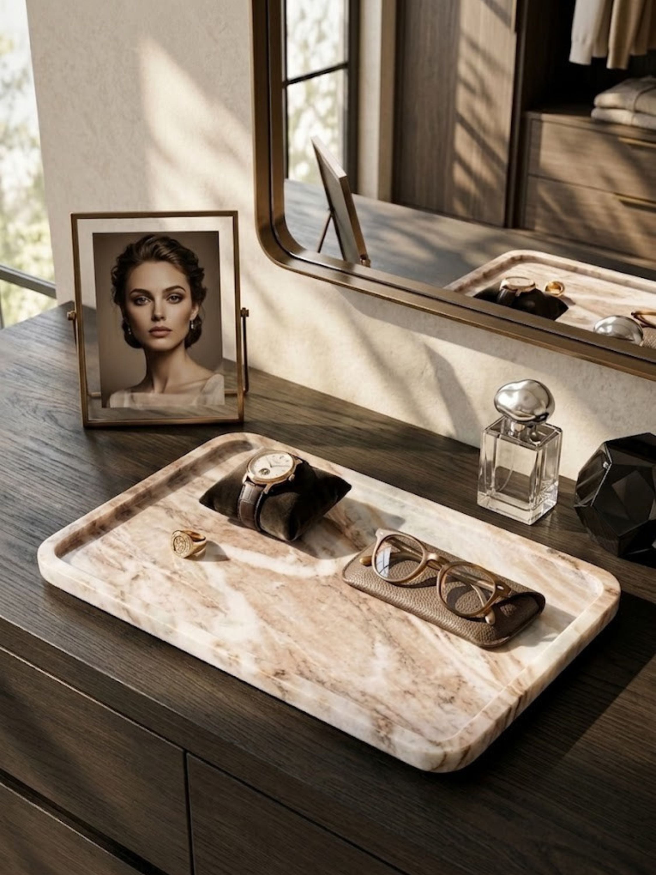 Clover Onyx Tray