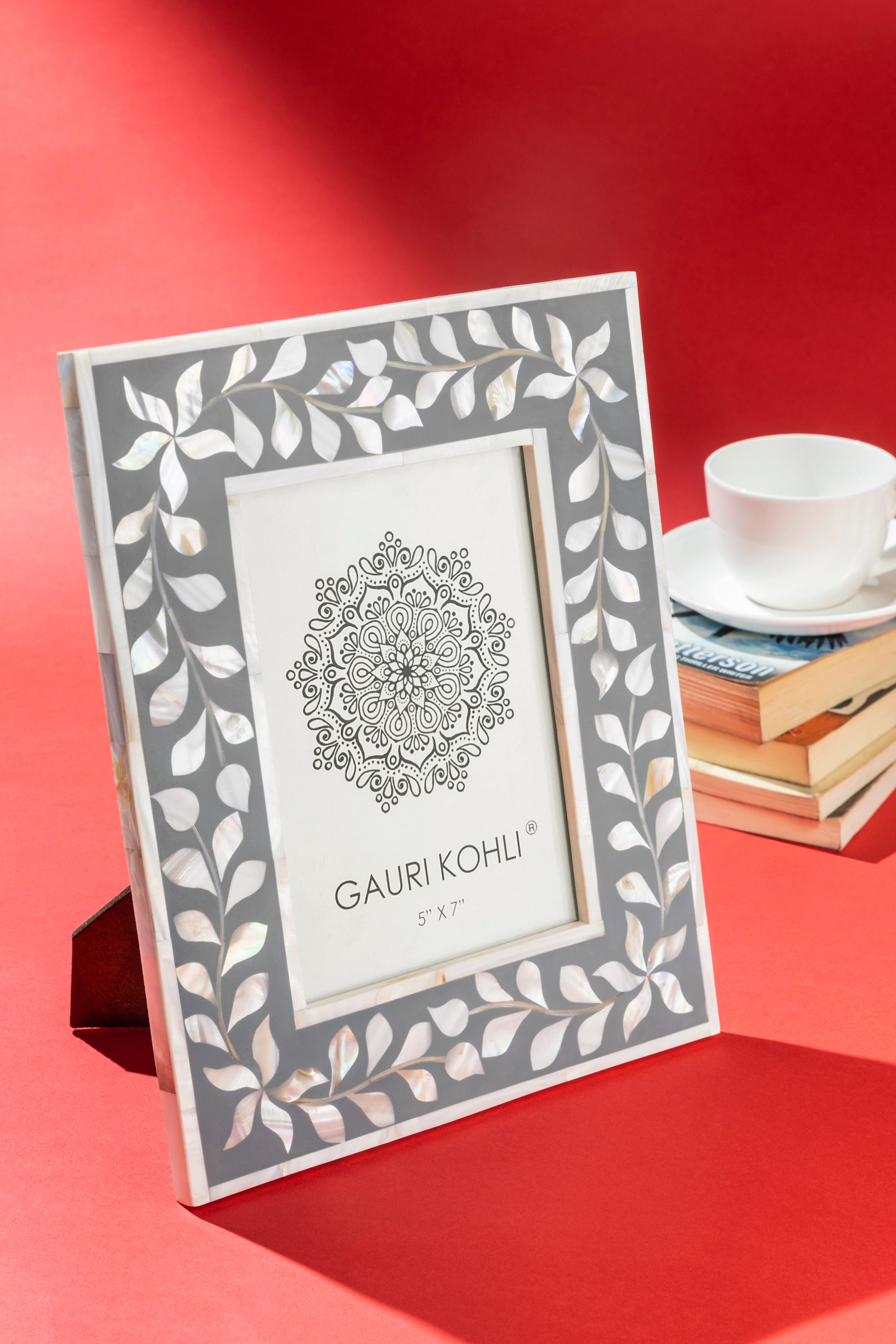 Handcrafted Gray Floral Inlay Photo Frame – Luxurious Wall Hanging or Tabletop Display
