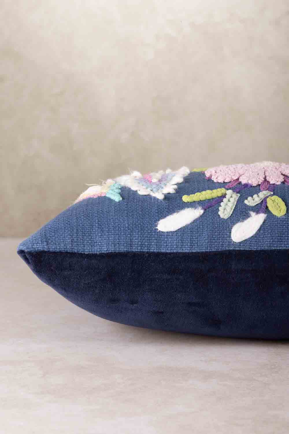Geneva Pillow