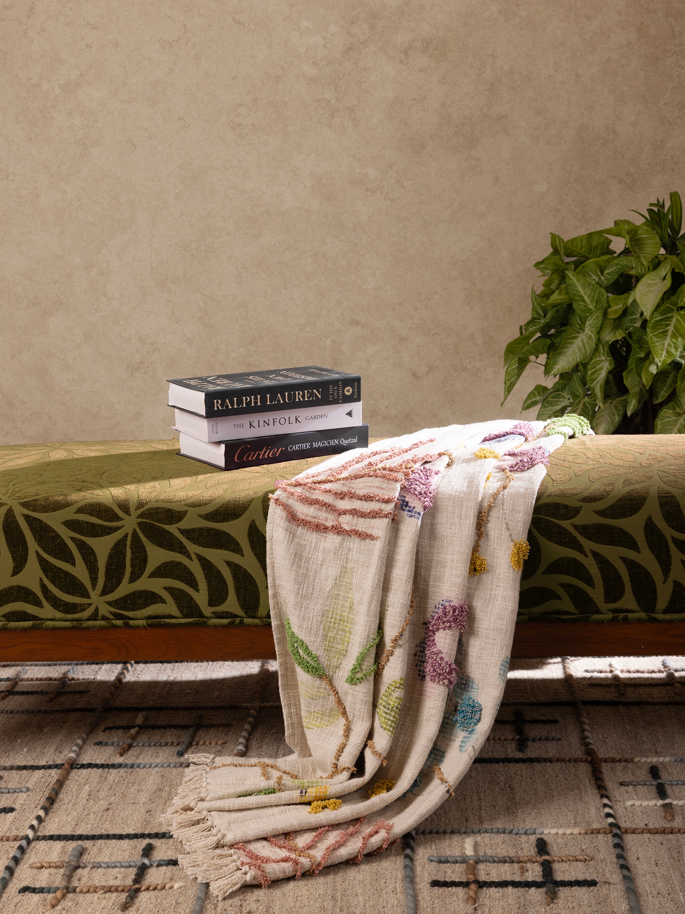 Soft Tufted Throw Blanket with Elegant Floral & Leaf Patterns – A cozy, artistic throw adorned with textured botanical motifs in earthy hues, ideal for modern bohemian decor