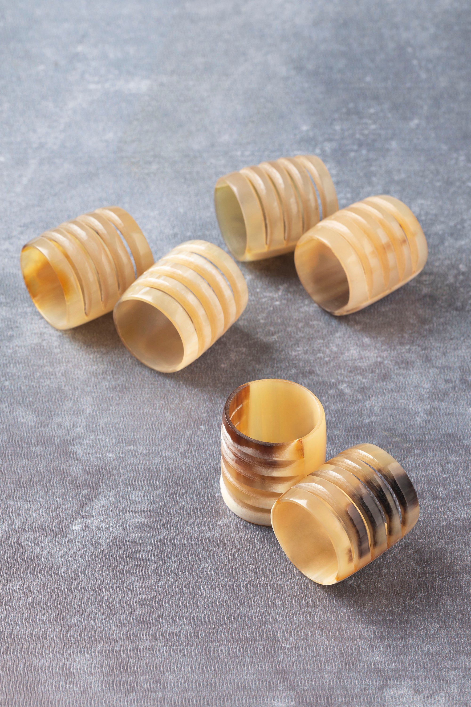 Luxury Brown Horn Napkin Rings – Elegant Handcrafted Table Decor
