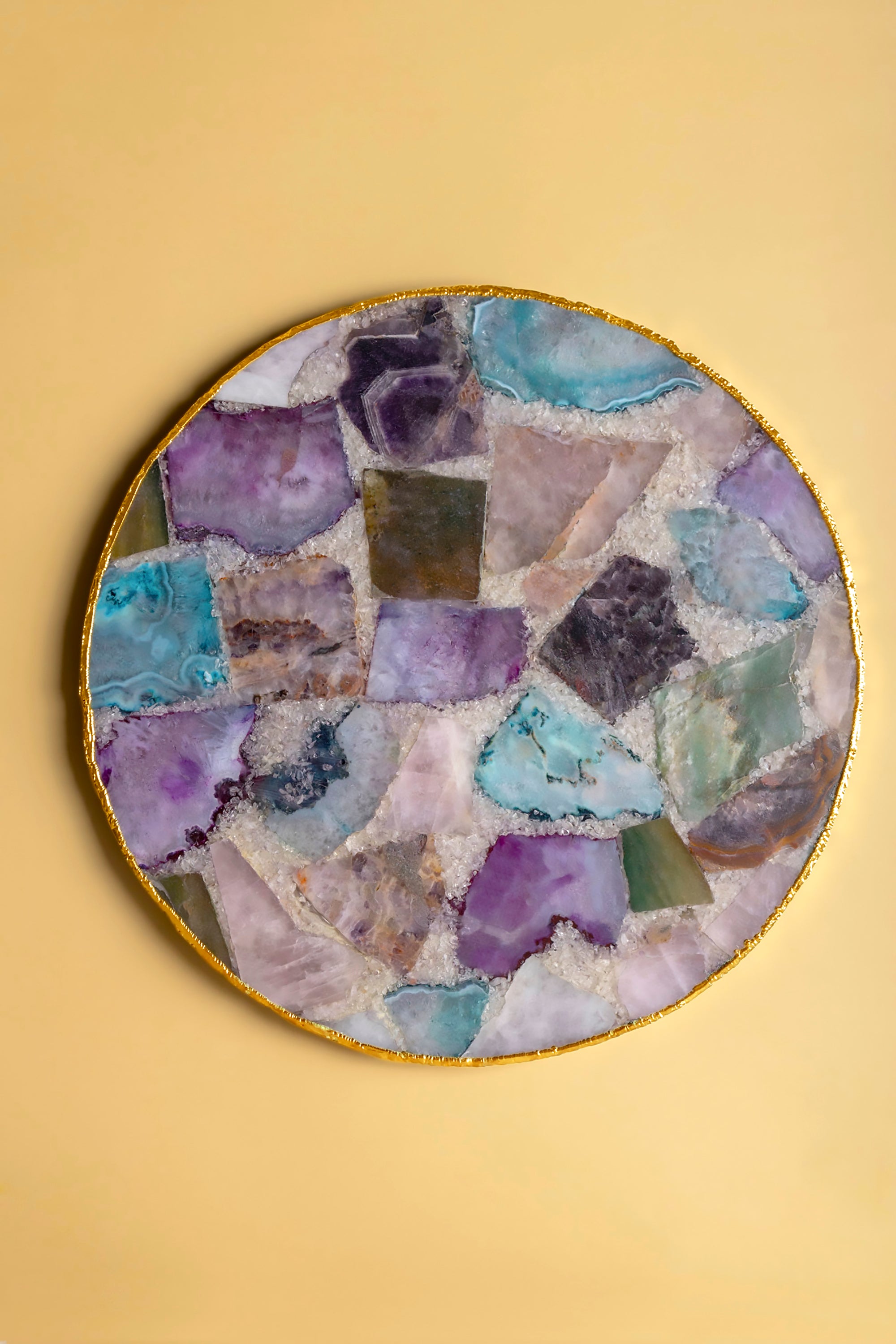 Handcrafted Agate Cheese Board with Gold Trim – Elegant Serveware
A stunning round cheese board made of multicolored agate slices with a gold-plated edge, perfect for serving charcuterie and cheese