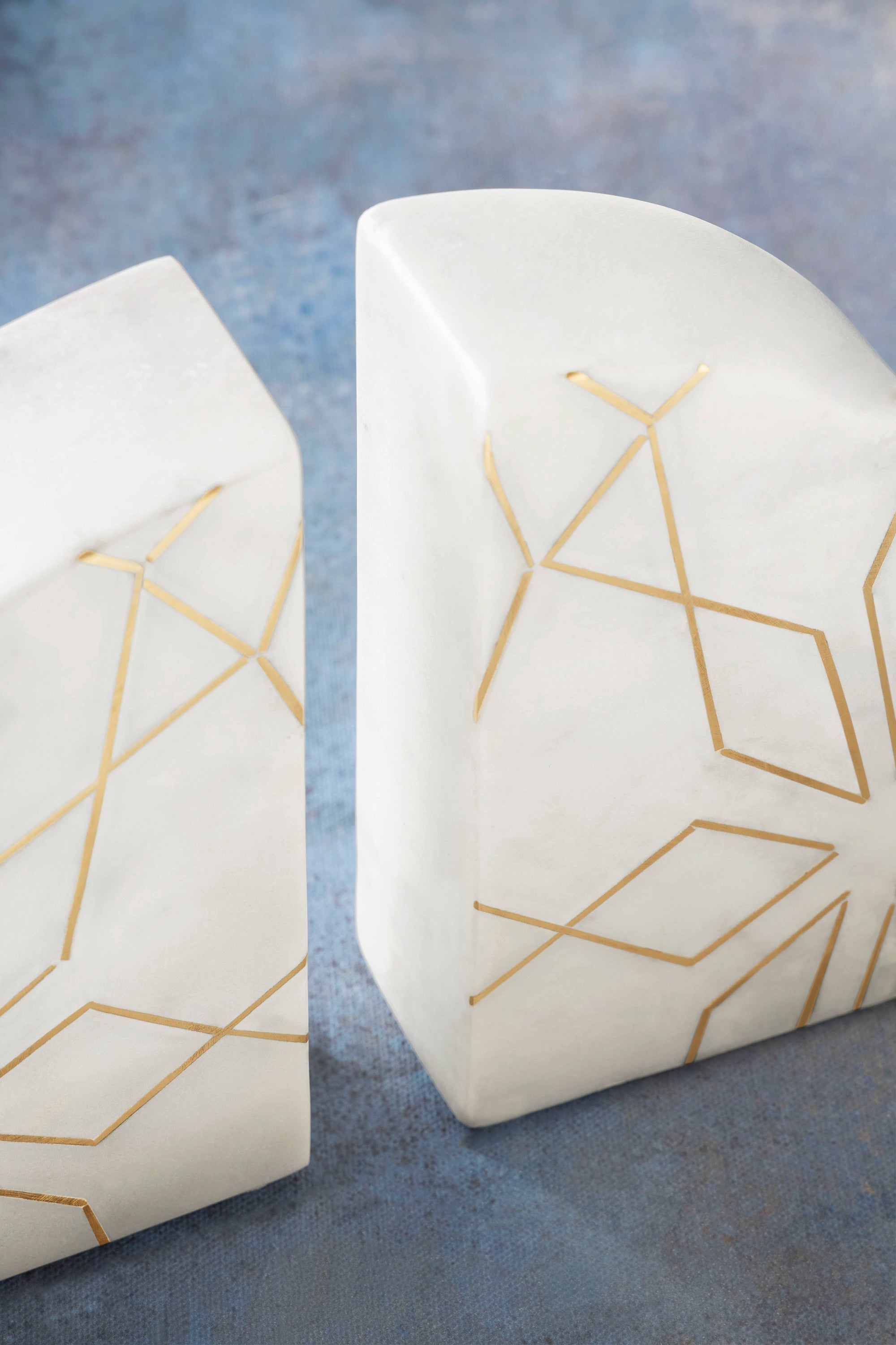 Elegant White Marble Bookends with Gold Detailing – Stylish Home Office Accessory
A beautifully designed set of two white marble bookends with gold geometric inlay, adding both function and artistic appeal to bookshelves and workspaces