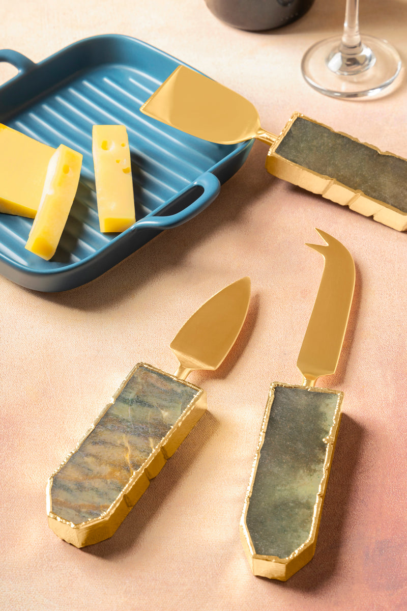 cheese knives	