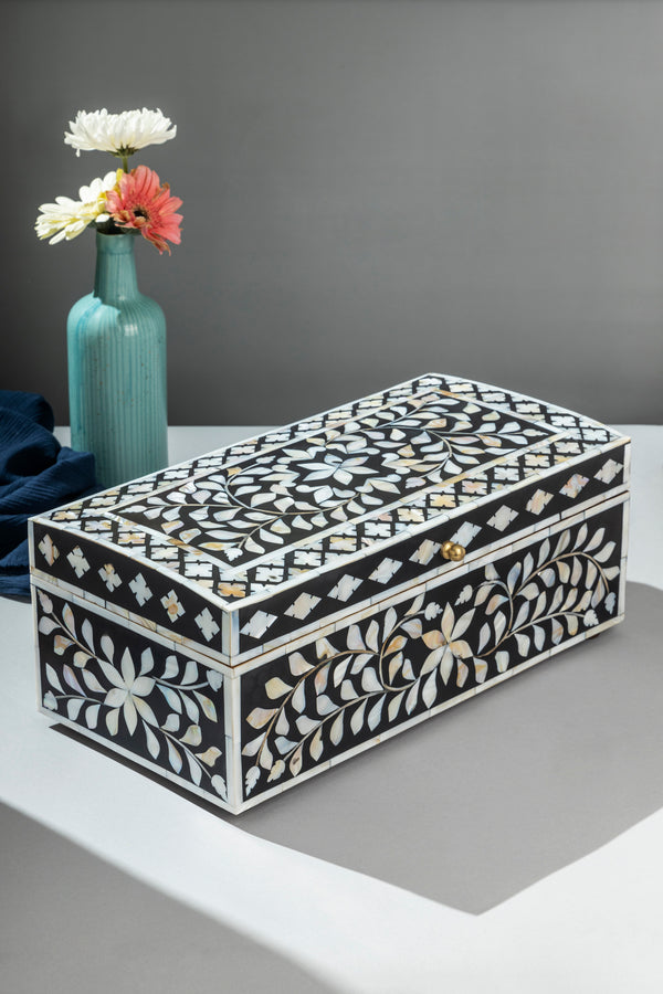Decorative Jewelry Holder
