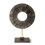accent pieces for shelves 